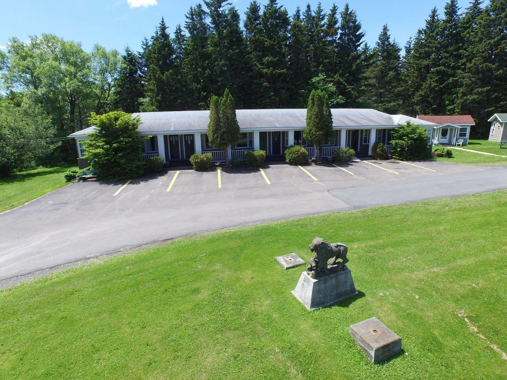 Lionstone Inn Motel & Cottages Pictou Exterior photo