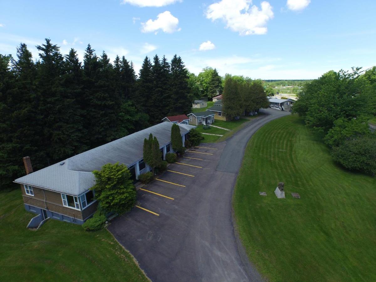 Lionstone Inn Motel & Cottages Pictou Exterior photo